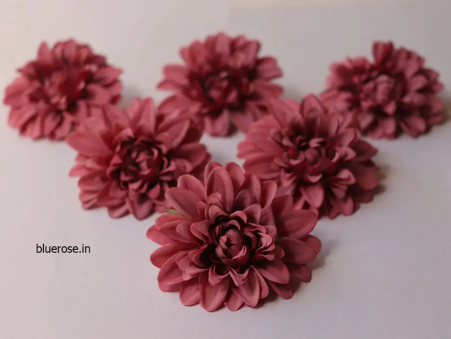 Artificial flowers for cake decoration